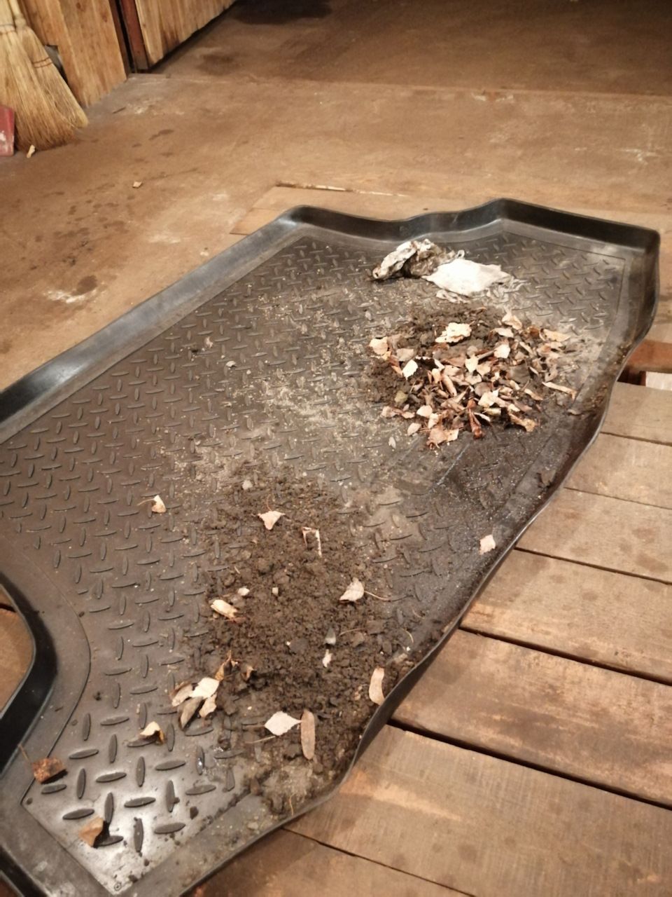 Замена тормозной жидкости, прокачка тормозов без помощника. Чистка ...