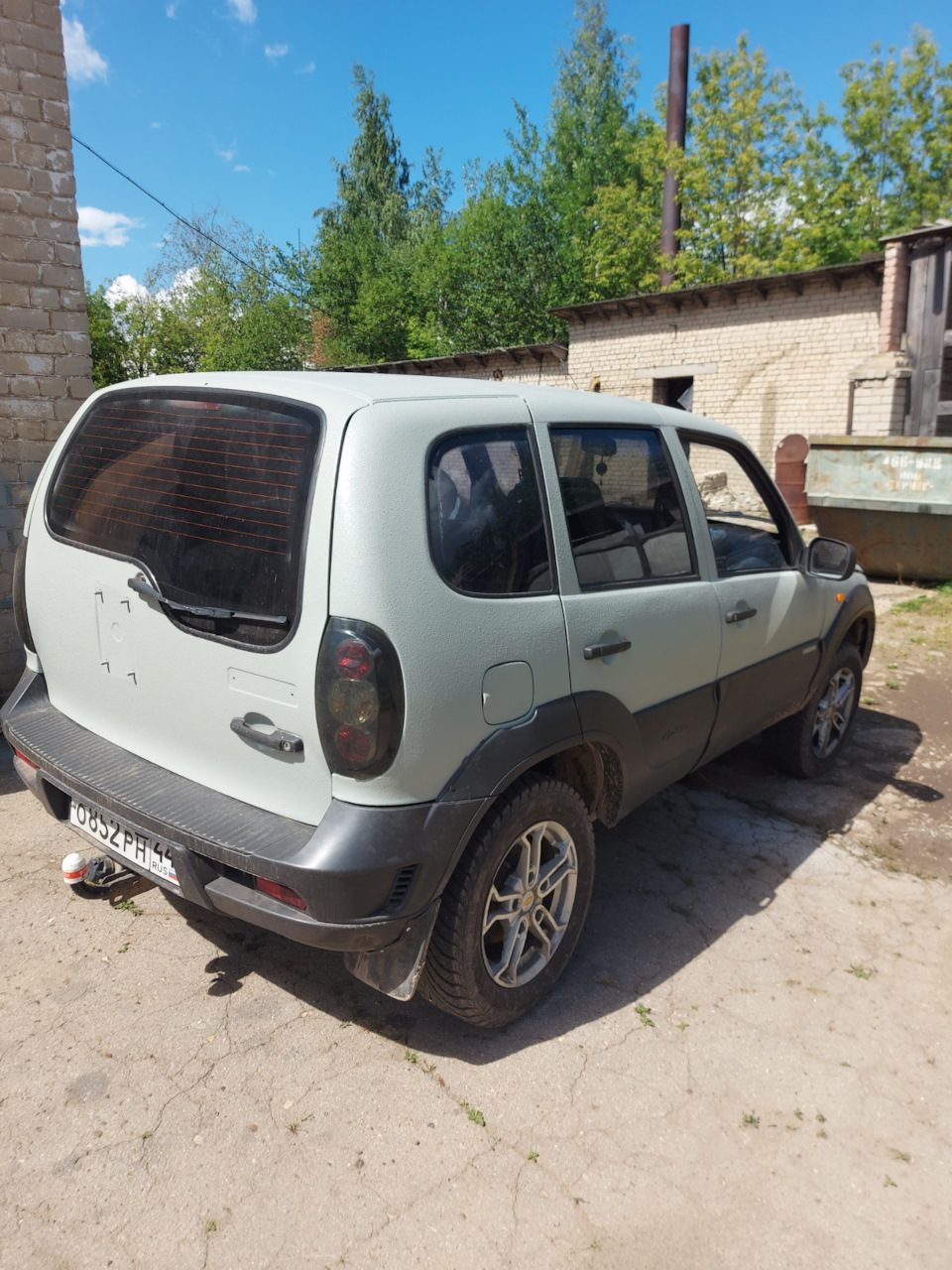 4 часть сбор внешних деталей автомобиля — Chevrolet Niva, 1,7 л, 2005 года  | кузовной ремонт | DRIVE2