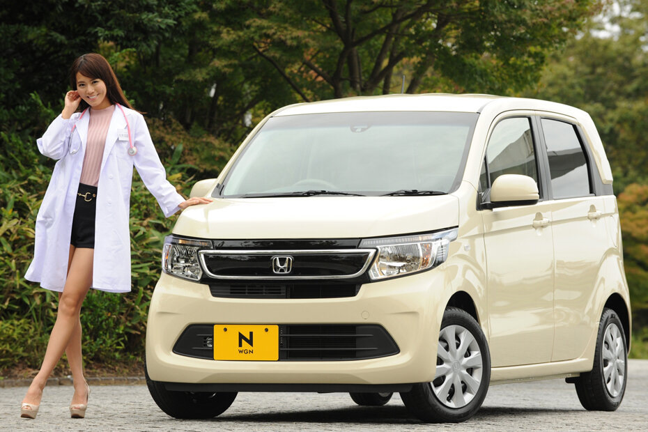 Дром японский машины. Автомобили из японии левый руль. Honda freed 2013. Тойота превия 2021. Минивэн тойота эстима.