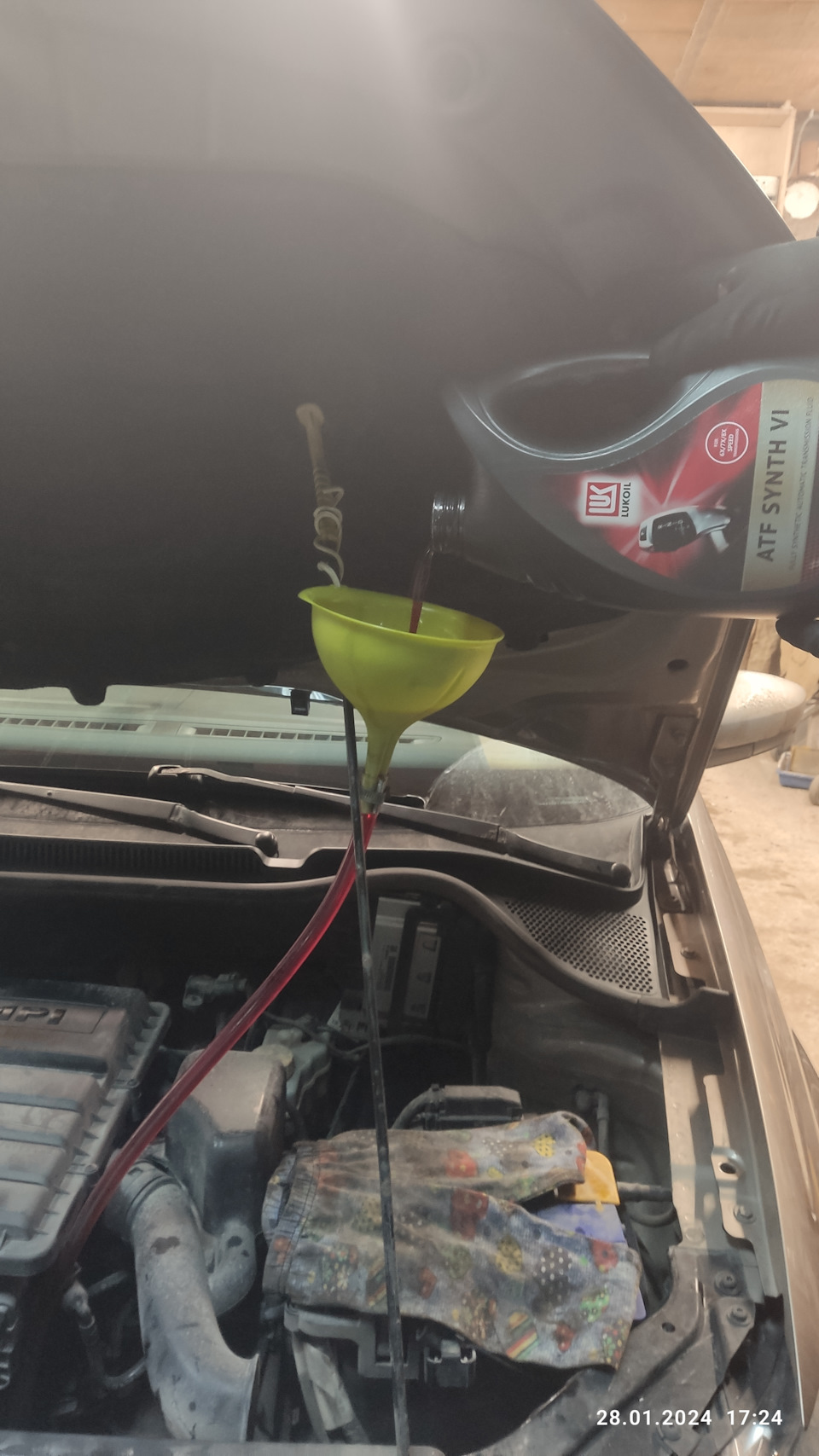 Замена масла в АКПП 09G PLS — Volkswagen Polo Sedan, 1,6 л, 2016 года ...