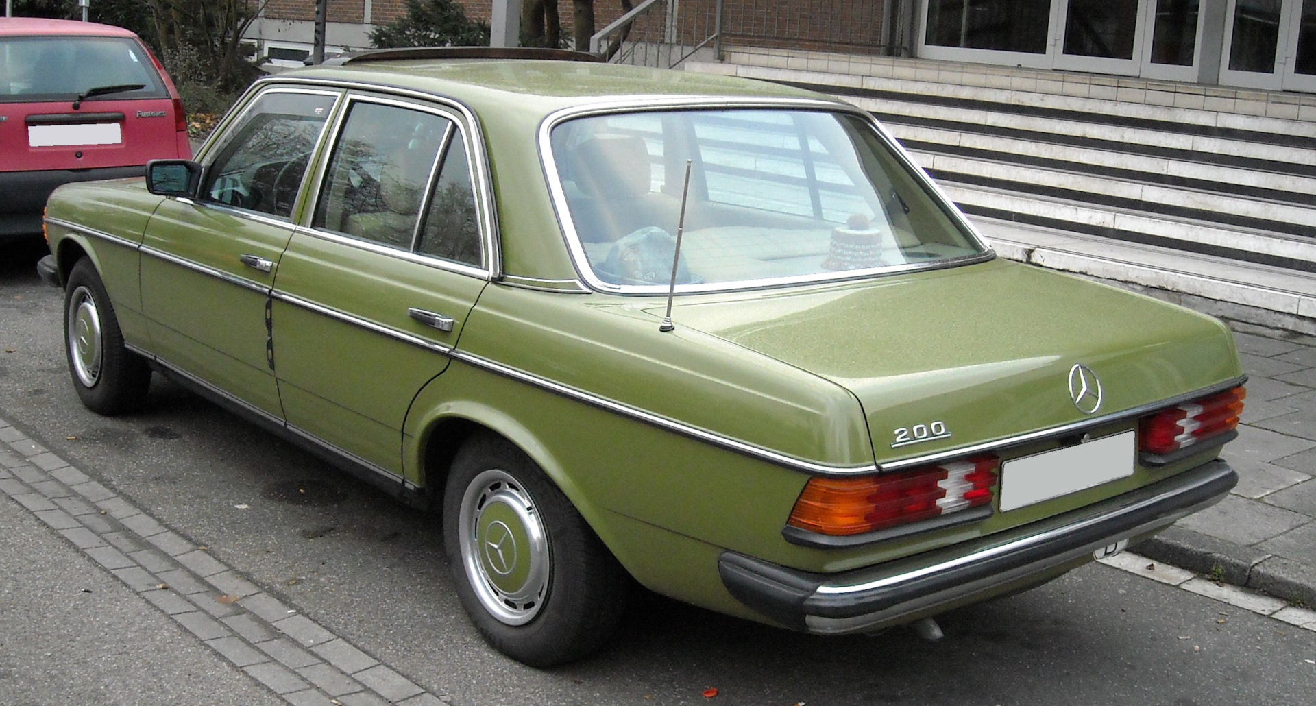 Mercedes w123 Sizes