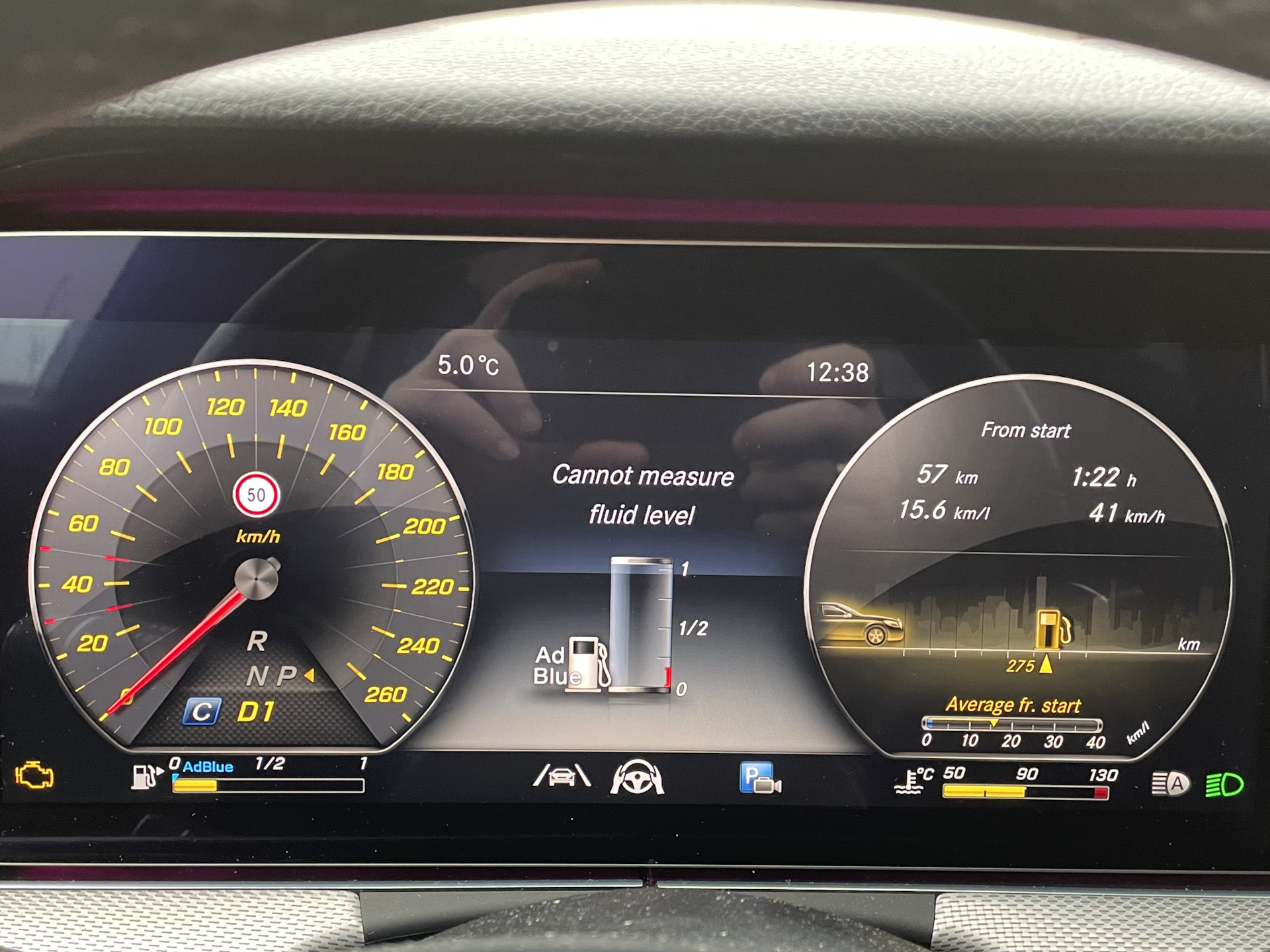 Бензин ауди q7. Бак ошибка. Бак ошибка. Акура мдх загорается масленка. Система топливного бака неисправность ауди.