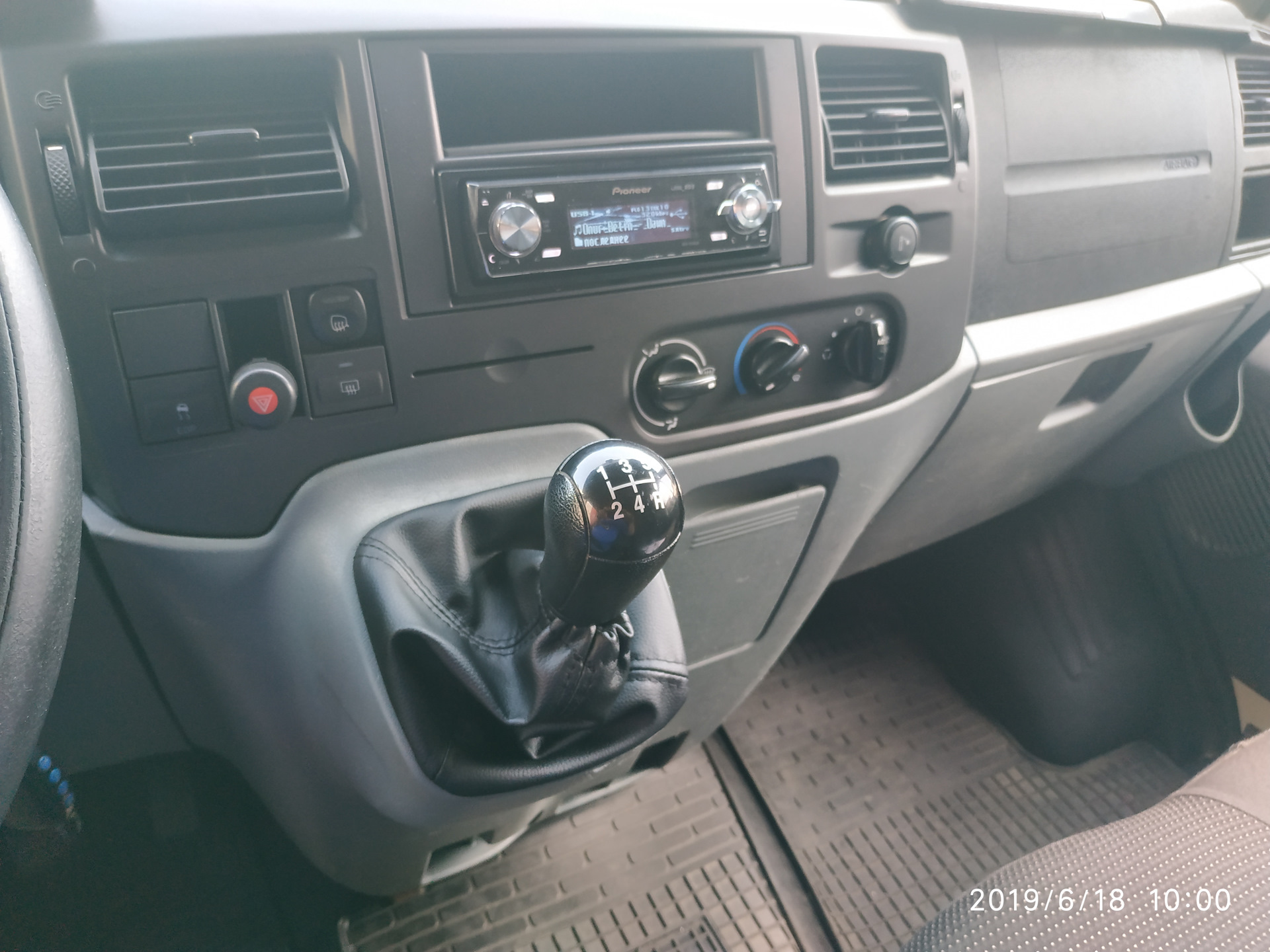 Салон От Форд Транзит 06+ — Кулиса — Ford Transit (6G), 2,4 л, 2005 ...