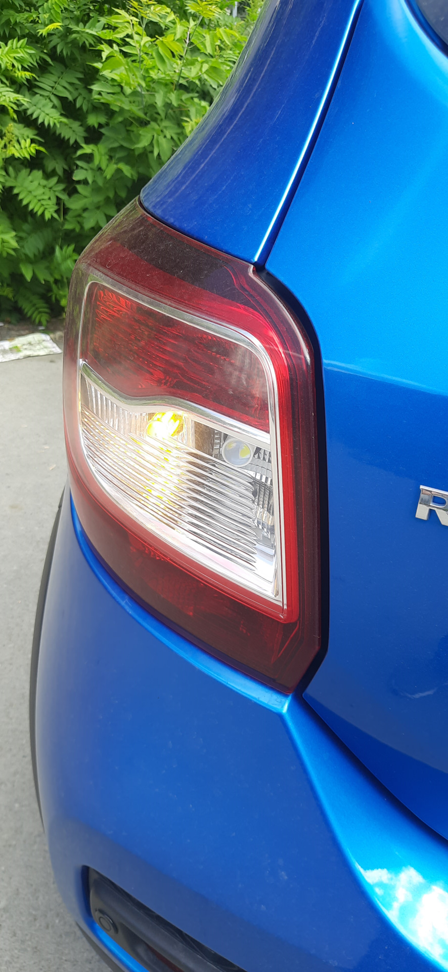 Снова замена ламп указателя поворота только теперь led на led ...
