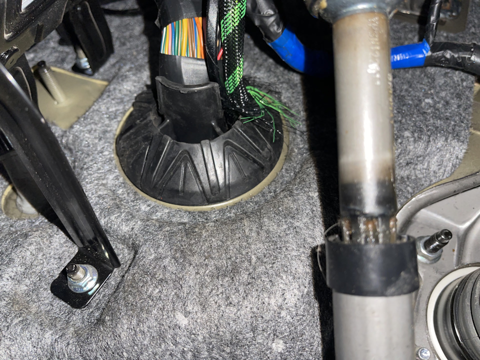 Свист воздуха при нажатии педали — KIA Carnival (3G), 2,2 л, 2018 года ...