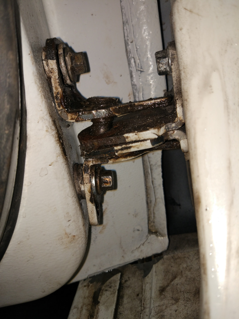 Ремонт петли двери — ТагАЗ Aquila, 1,6 л, 2014 года | своими руками ...