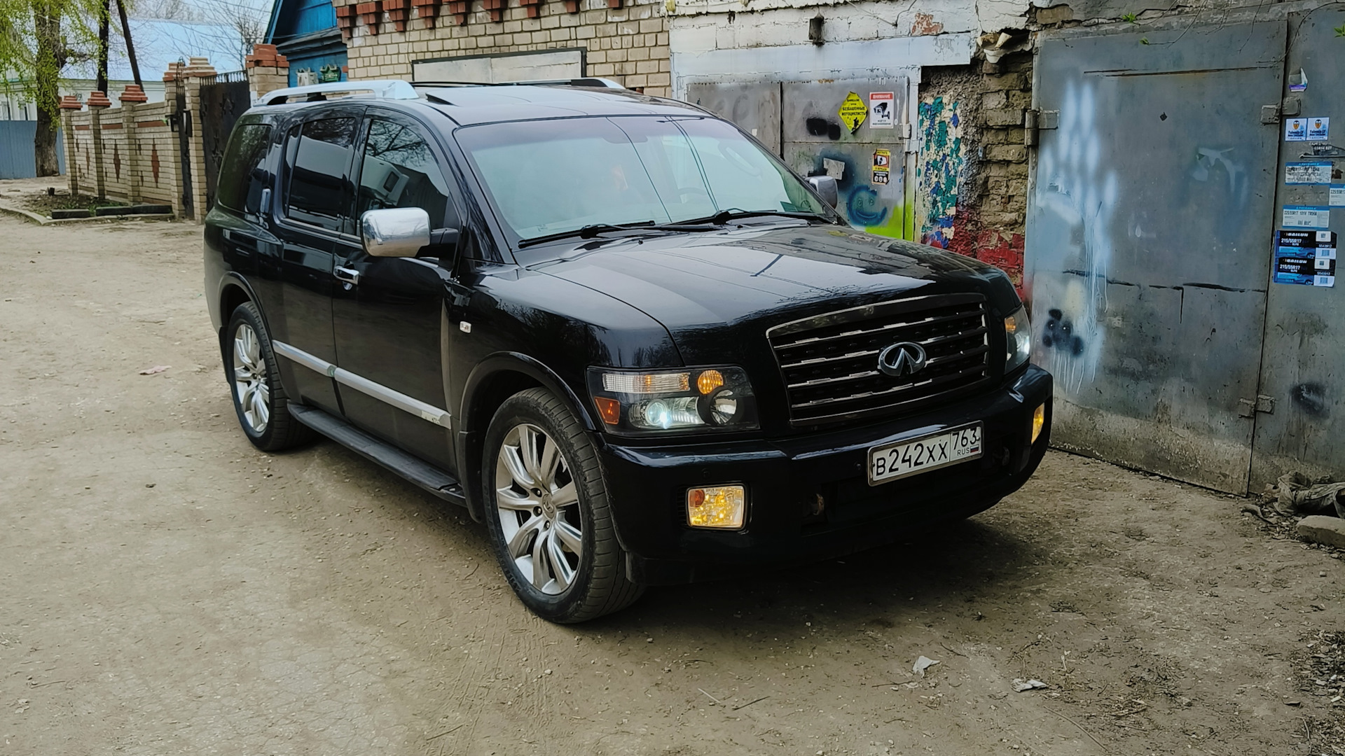 Infiniti QX56 (1G) 5.6 бензиновый 2008 | Бегемот на DRIVE2