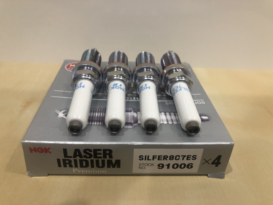 Холодные свечи NGK 91006 / 06K905601M из Германии на Volkswagen Golf ...