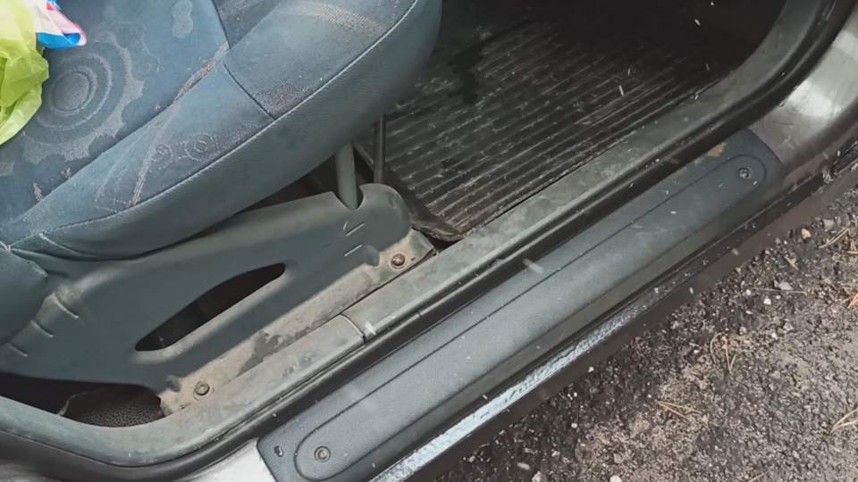 Пороги из проф трубы на Рено. — Renault Kangoo (1G), 1,4 л, 1998 года ...