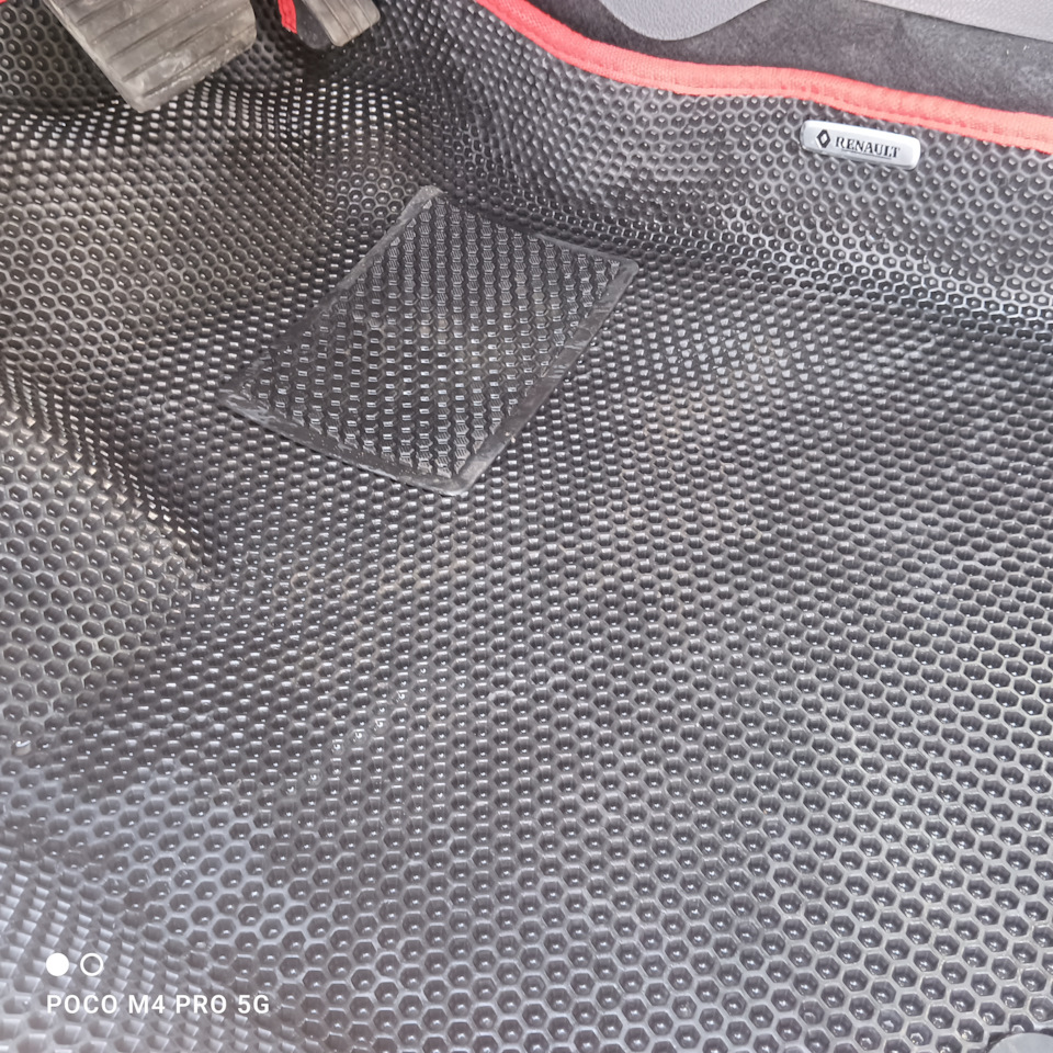 Фото в бортжурнале Renault Sandero 2G