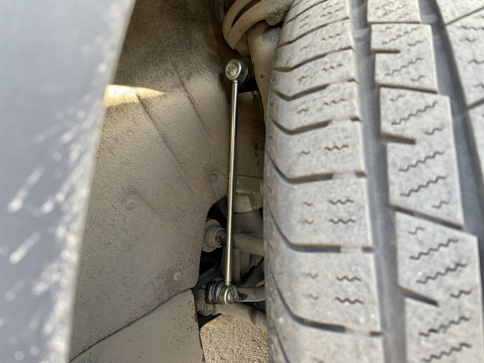 Стойки переднего стабилизатора OEM VAG — Audi Q3 (1G), 1,4 л, 2014 года ...