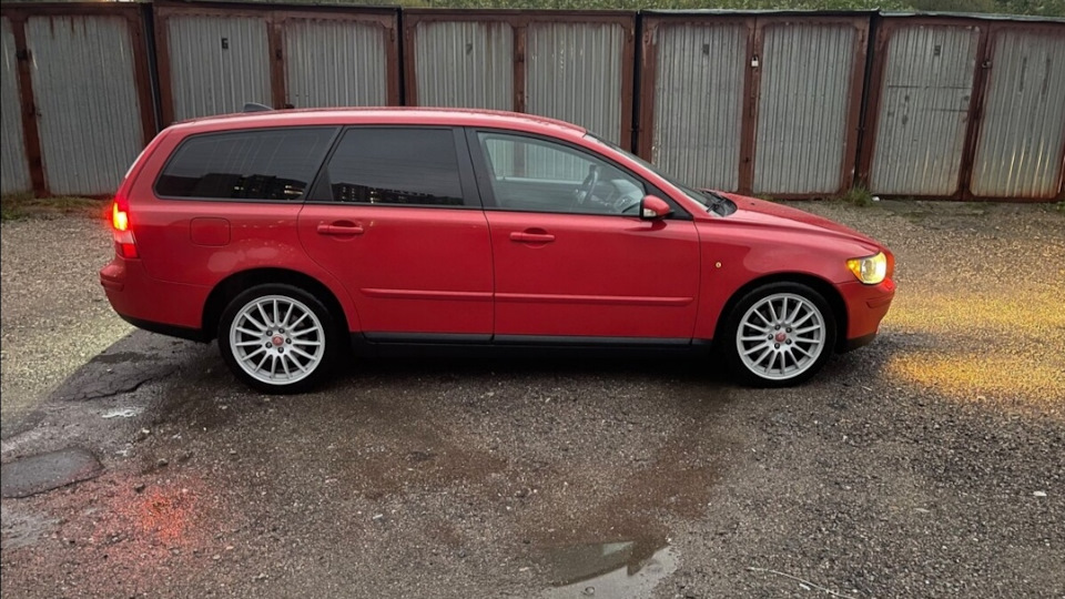 Volvo V50 2.4 бензиновый 2005 RedElk на DRIVE2