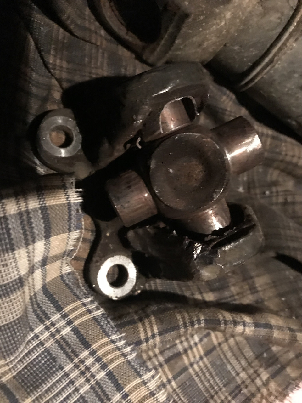 Отвалился передний кардан — BMW 5 series (F10), 3 л, 2012 года ...