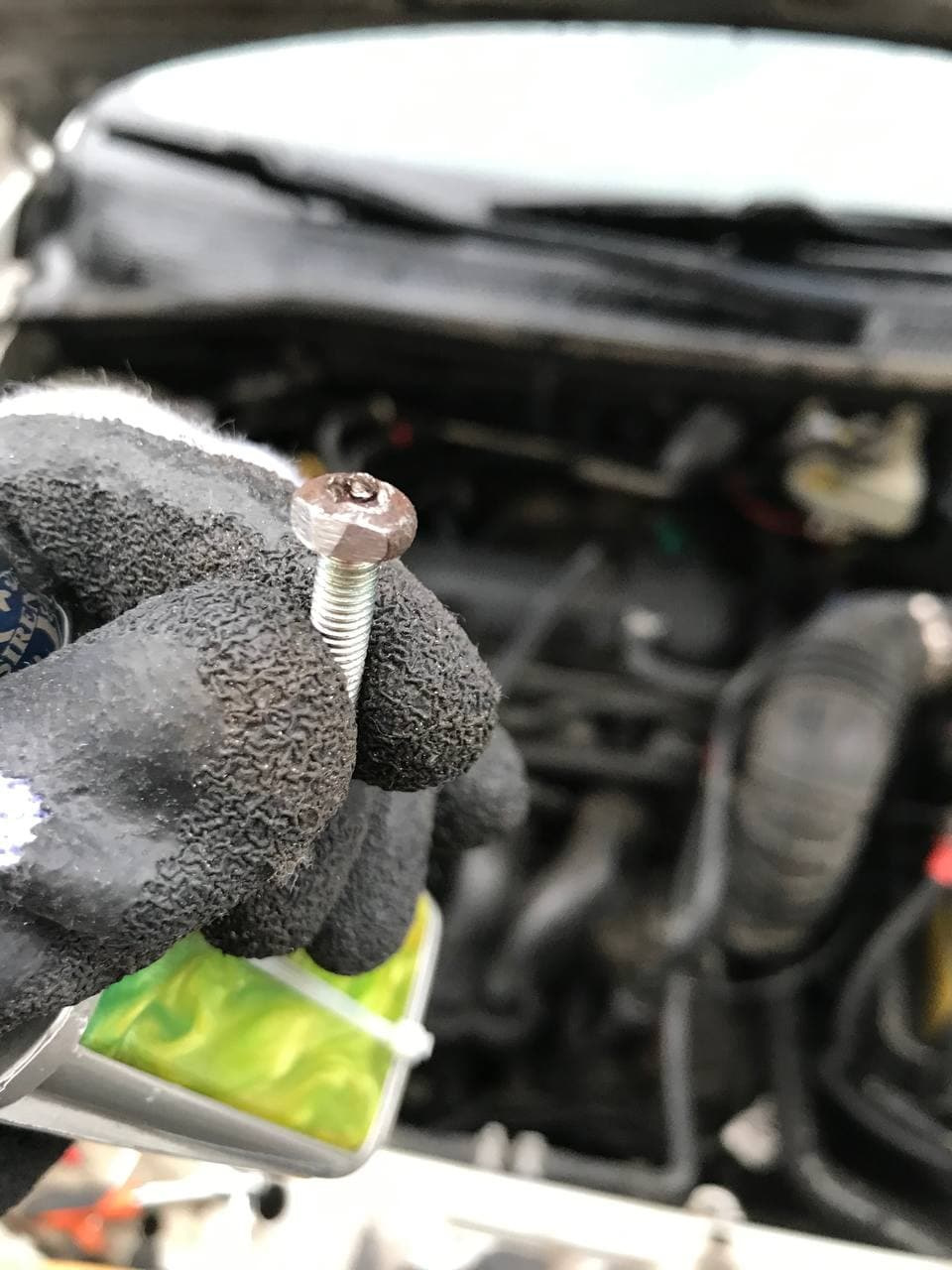 Неисправная катушка зажигания, замена — Ford Focus I Sedan, 1,6 л, 2004 ...