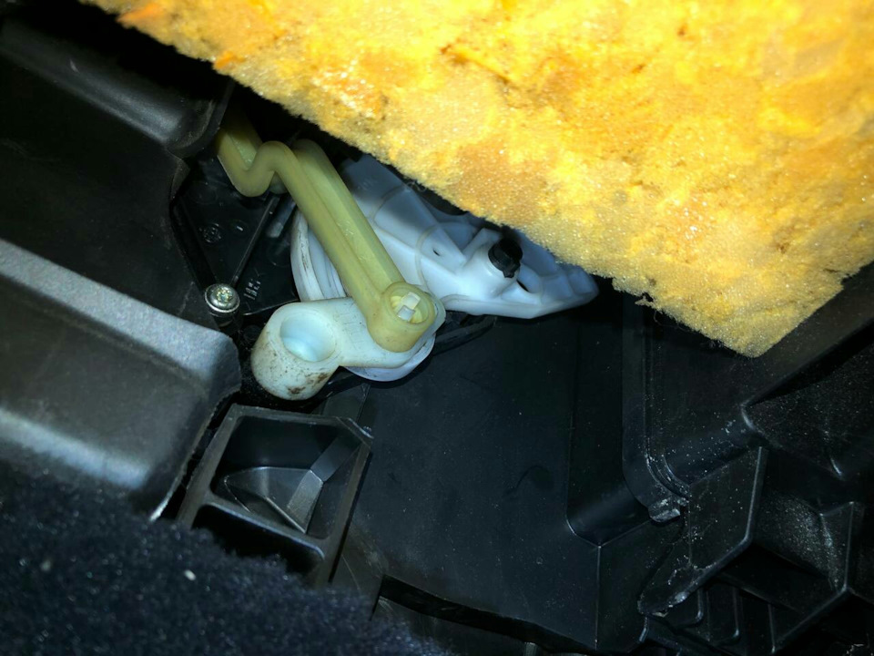 Перестала дуть печка. — Mercedes-Benz C-class (W203), 2,2 л, 2007 года ...