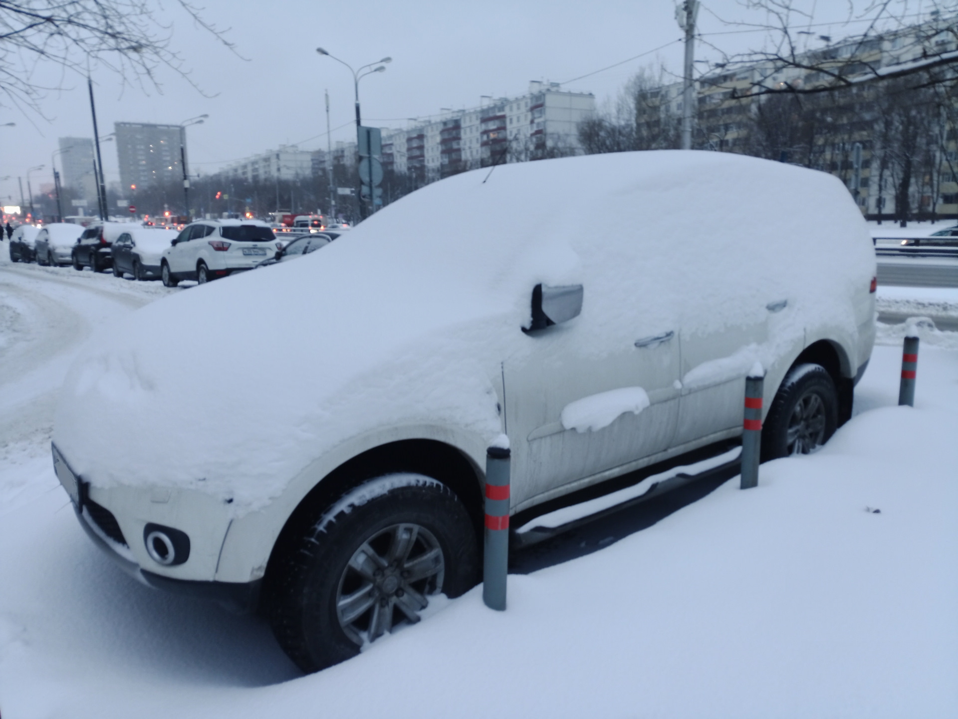 Зачем жип в городе? — Mitsubishi Pajero Sport (2G), 2,5 л, 2011 года |  наблюдение | DRIVE2