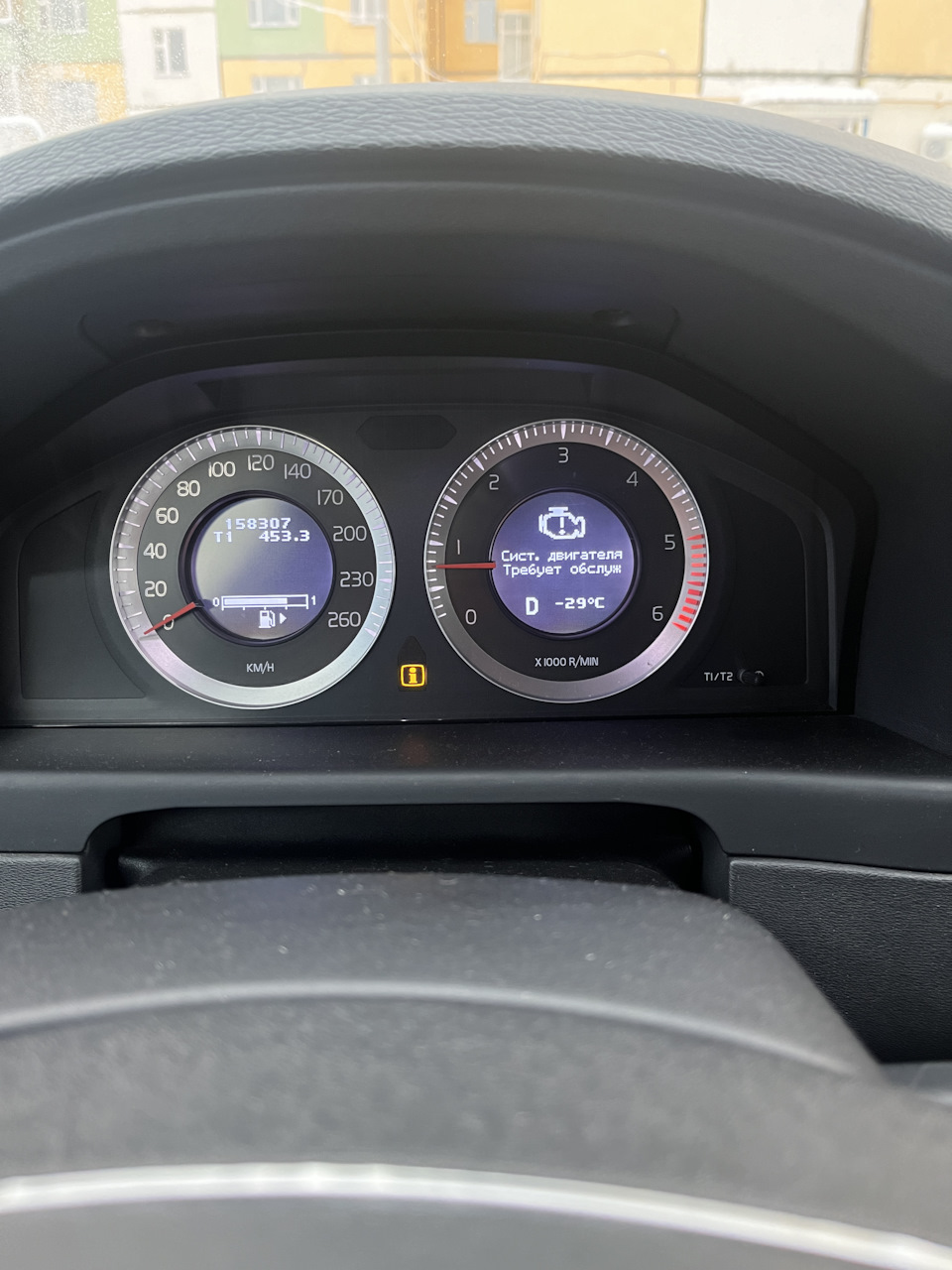 Замена АКБ Бош на Титан — Volvo XC70 III, 2,4 л, 2010 года | запчасти ...