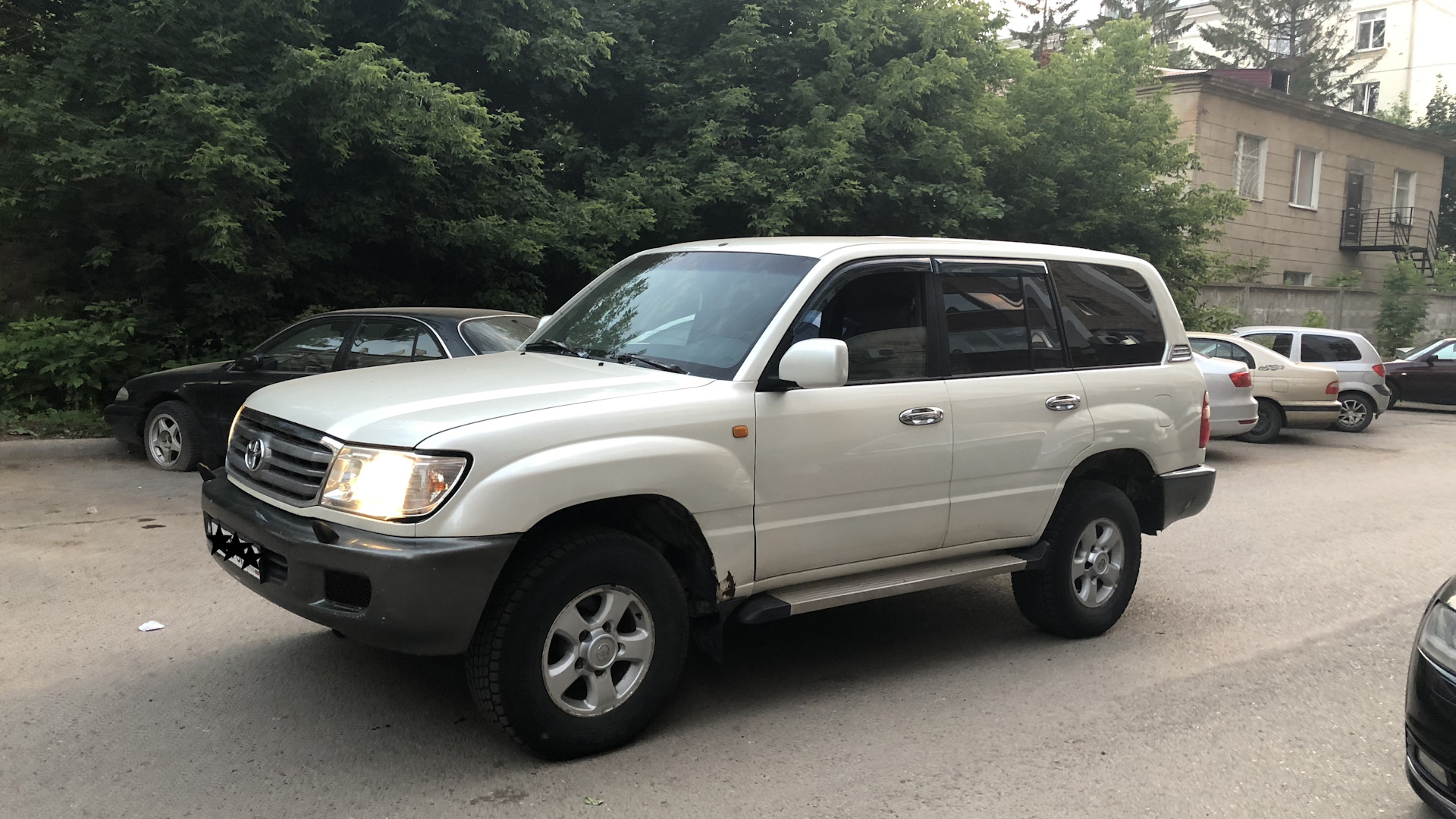 Toyota Land Cruiser 100 4.2 дизельный 1999 | Это вам не сотка на DRIVE2