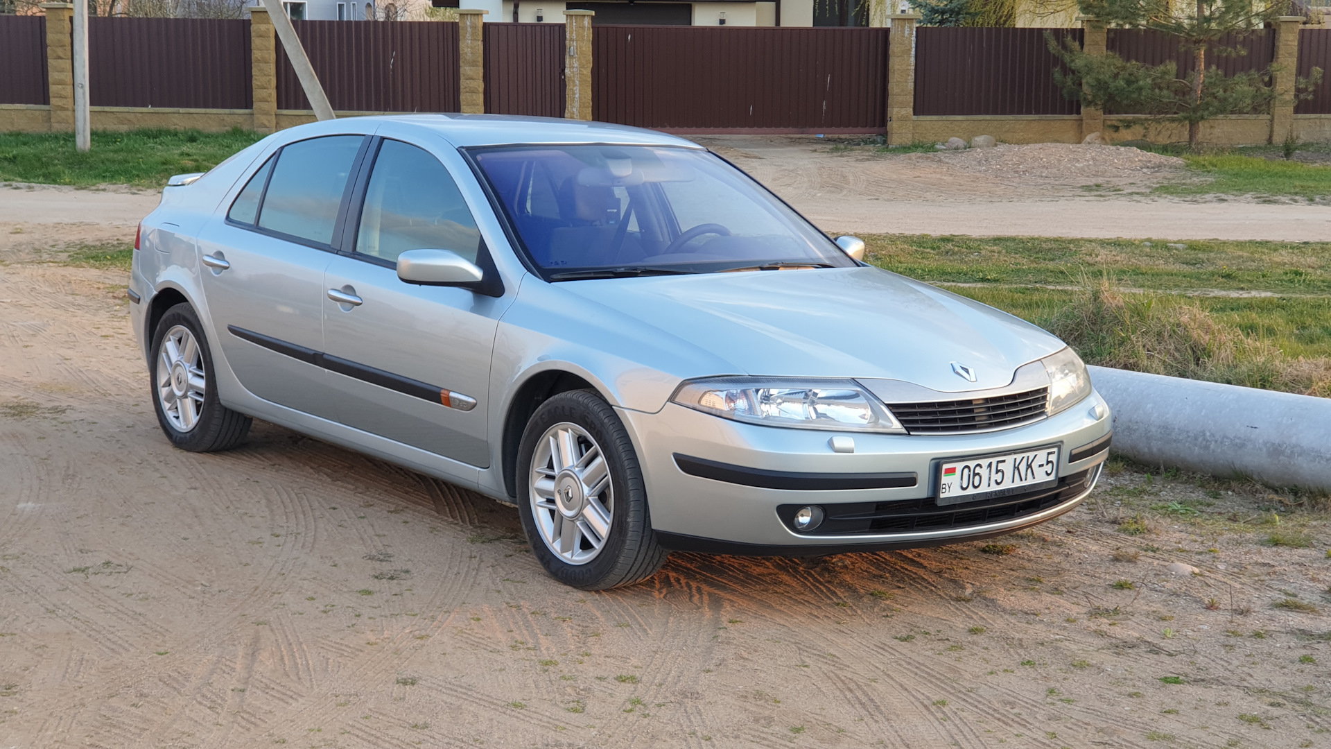 Renault Laguna II 1.9 дизельный 2001 | 1.9 dci Expression на DRIVE2