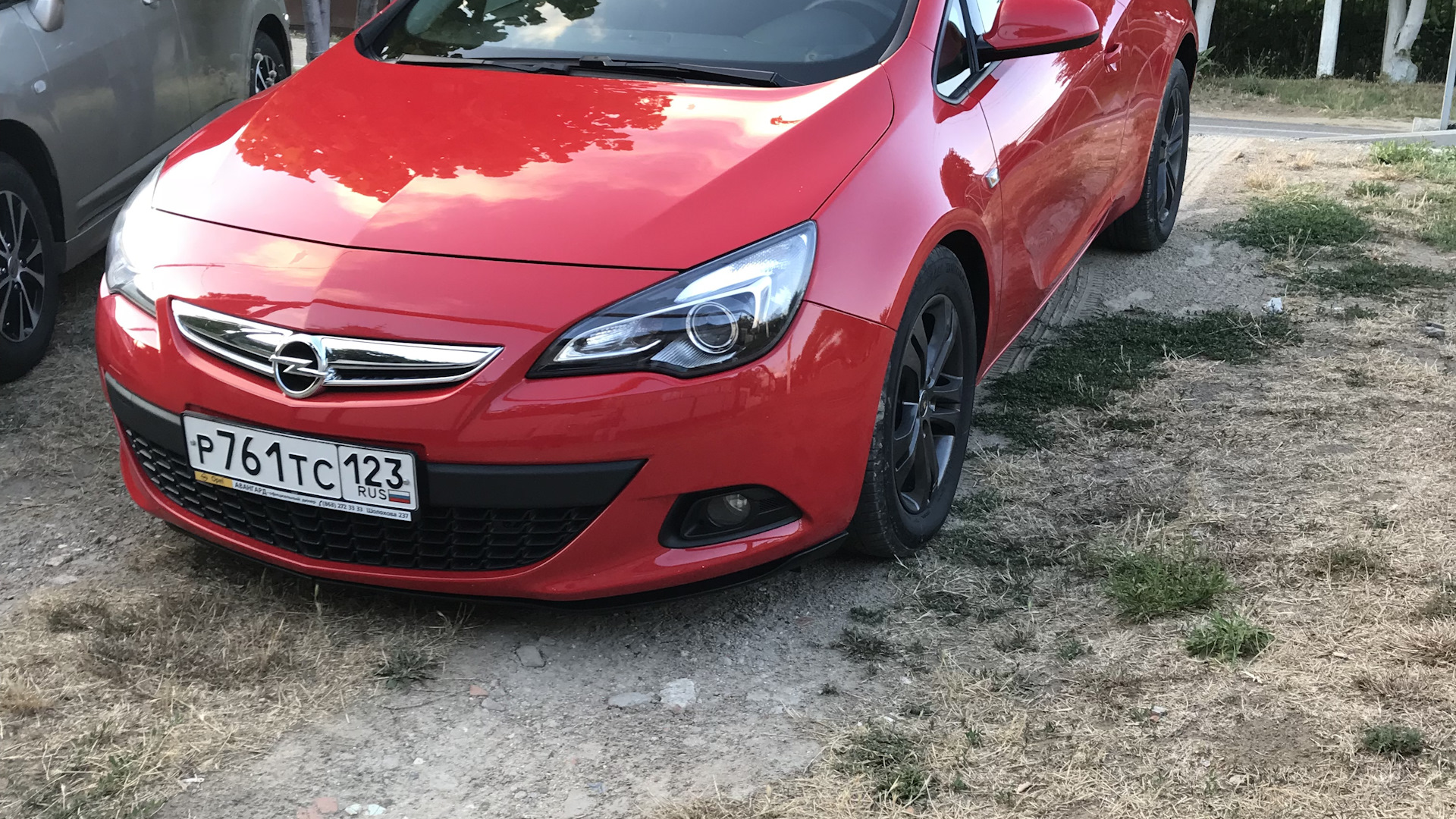 Opel Astra J GTC 1.4 бензиновый 2012 | 1.4 turbo Indianapolis на DRIVE2