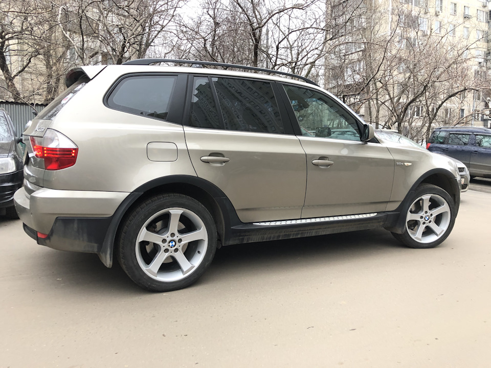 Колеса бмв х3. BMW x3 e83 диски r18. BMW e83 r20. BMW x3 e83 на 18 дисках. BMW x3 e 83 132 стиль.