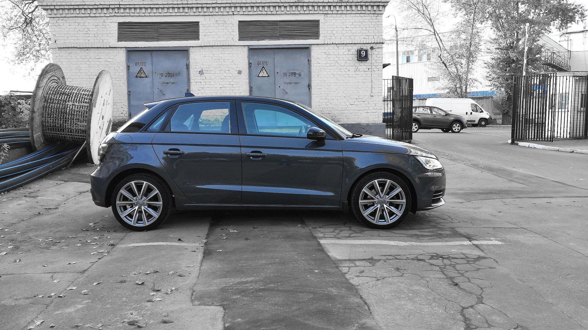 Audi A1 Sportback 1.4 бензиновый 2015 Nano Grey на DRIVE2