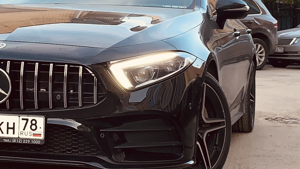 Mercedes-Benz CLS Банан