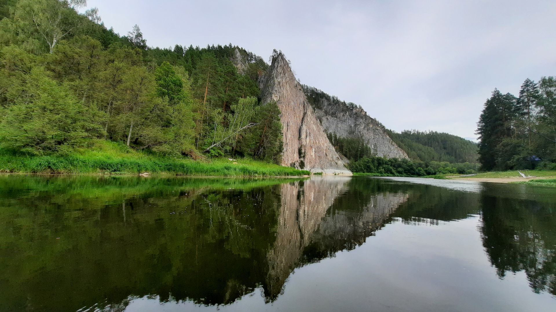 Башкирия это. Башкирия. Река белая Башкирия достопримечательности нарисованный.