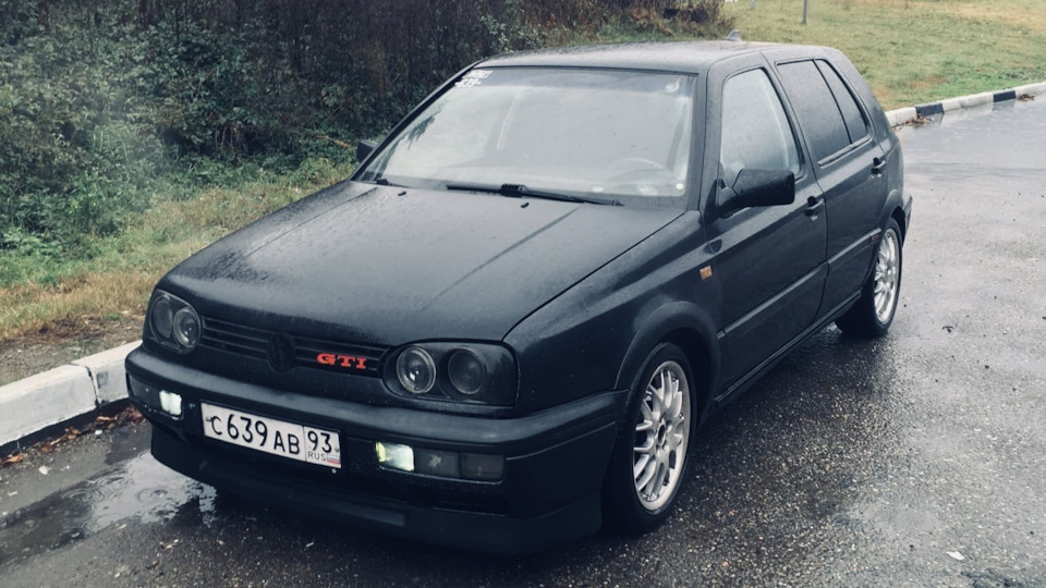 Volkswagen Golf GTI «The Ugly Duckling»