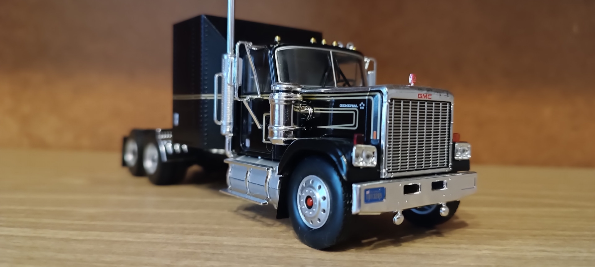 GMC General 1980 1/43 IXO (Altaya) — Сообщество «Масштабные Модели» на  DRIVE2