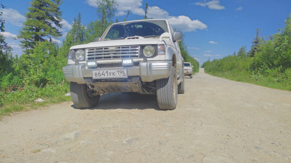Mitsubishi Pajero (2G) 2.8 дизельный 1996 | Просто пЫж на DRIVE2