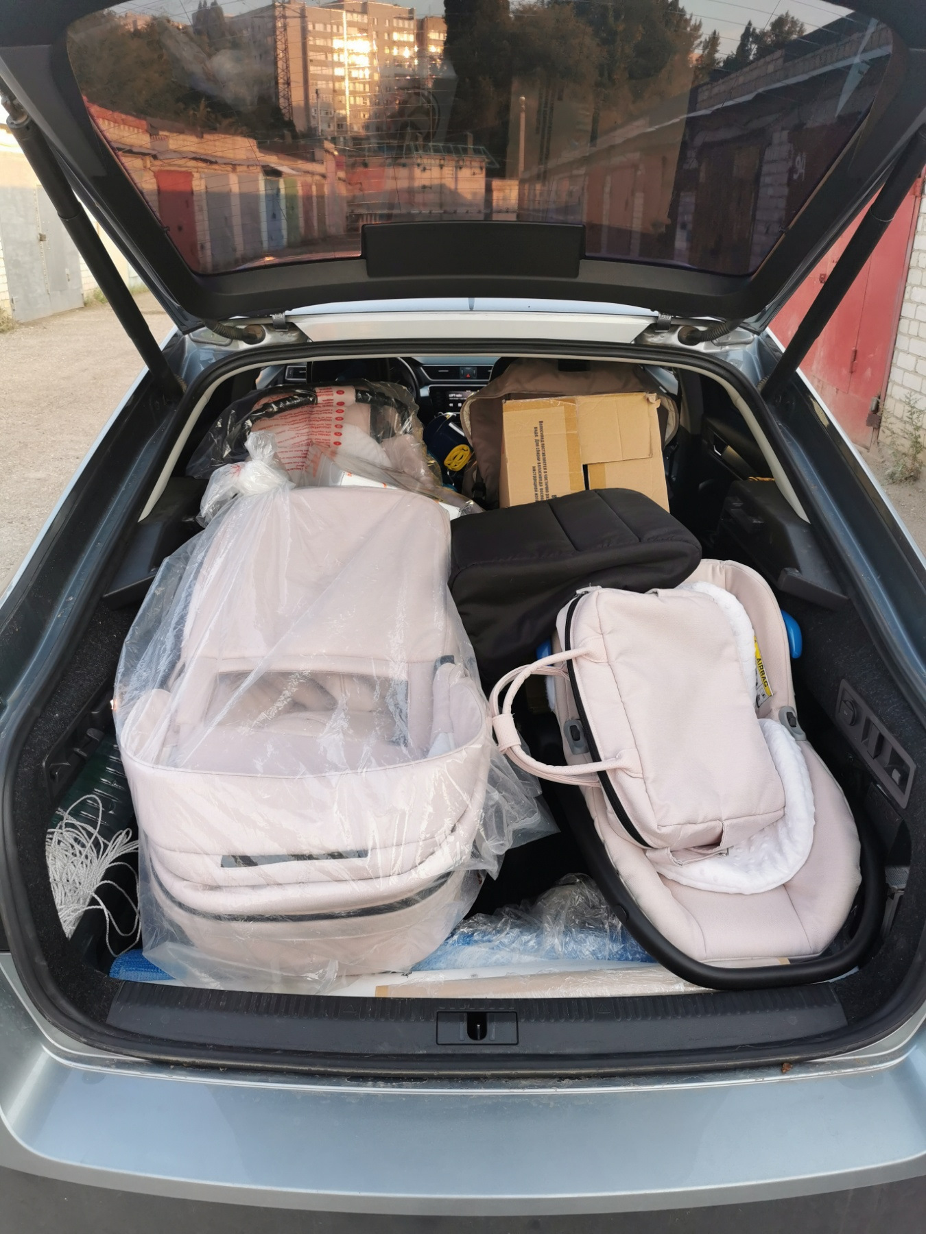 Дистанционное закрытие багажника — Skoda Superb Mk3, 1,8 л, 2018 года ...