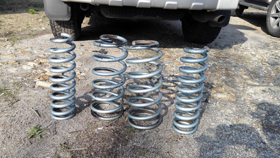 Фото в бортжурнале Toyota Hilux Surf (4G)