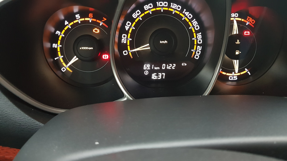 Фото в бортжурнале Lada Vesta SW Cross (1G). Запчасти на фото: KM0122