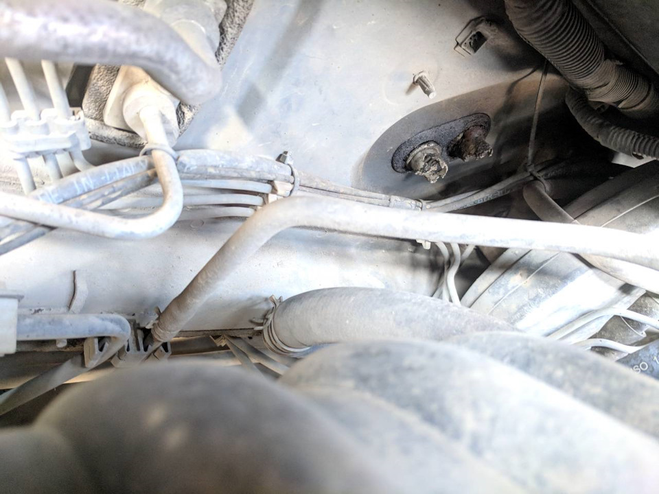 HELP! Nissan Micra K12 в радиаторе печки обламались (сгнили) трубки ...