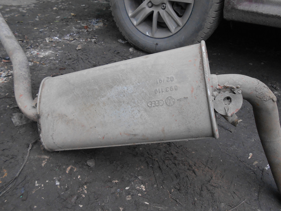 Дата значится, как 91 год. как раз совпадает с годом выпуска машины. — Audi 80 (B3)