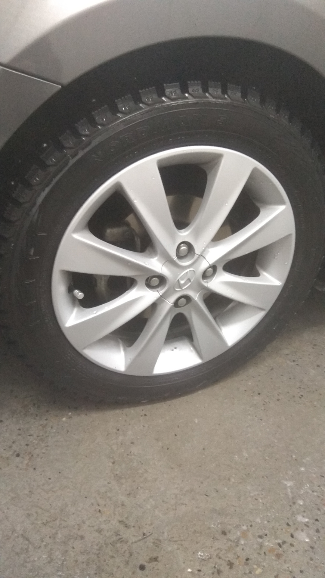 Покраска дисков — Hyundai Solaris, 1,6 л, 2014 года | своими руками ...