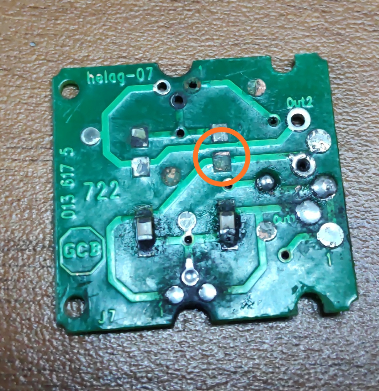 Ремонт датчика автокорректора фар — Ford Focus II Hatchback, 2 л., 2008 ...