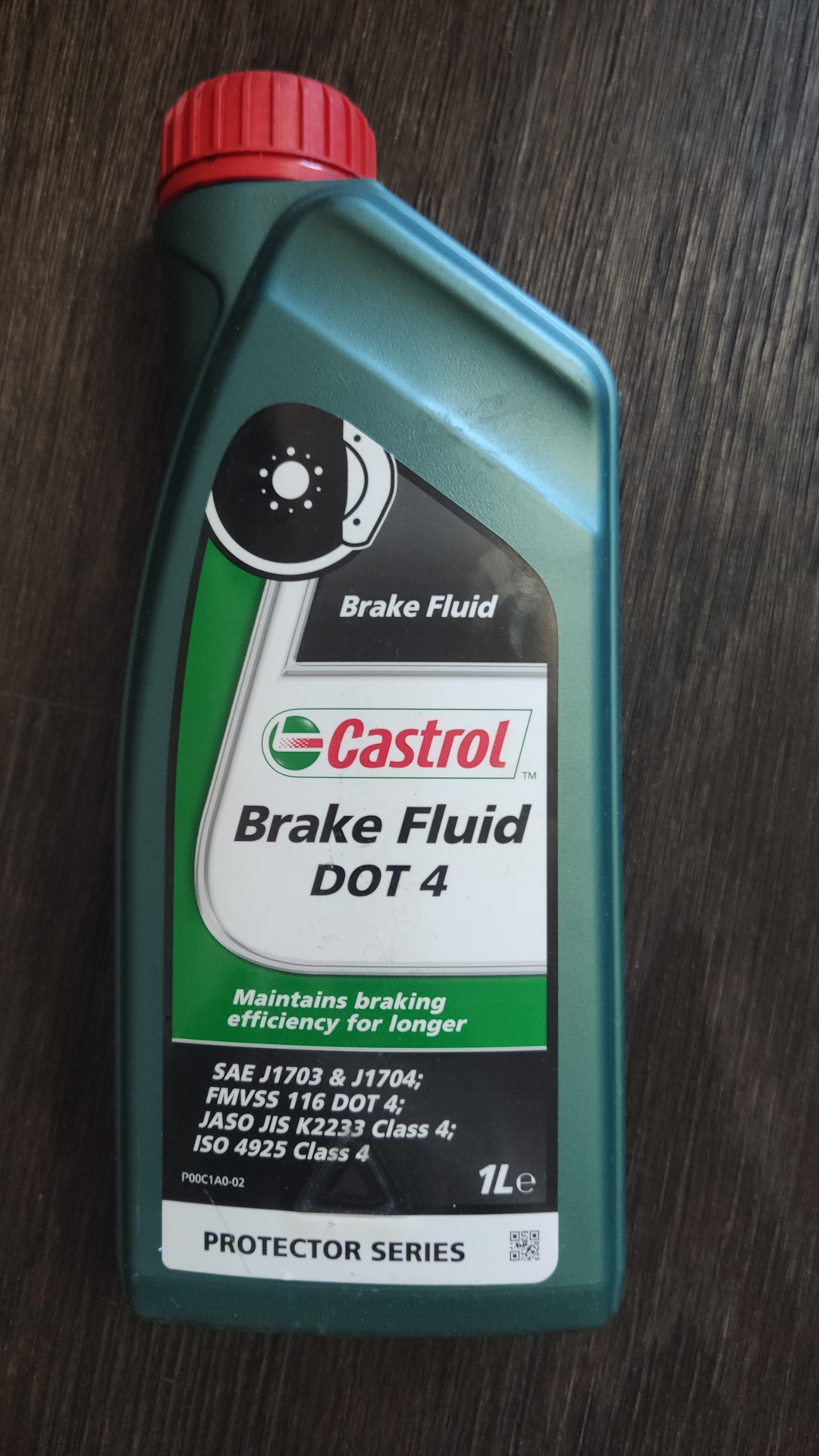 Тормозная жидкость castrol. Castrol Dot 4. Castrol Brake Fluid Dot 4 1л. Тормозная жидкость Castrol Brake Fluid Dot 4 1 л. 15dd8d Castrol жидкость тормозная Castrol Brake Fluid dot4 (0,5l).