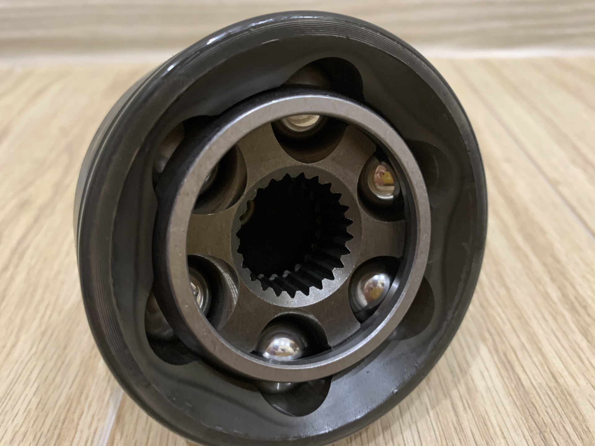 Замена наружнего шруса — Ford Focus II Hatchback, 1,6 л, 2009 года ...