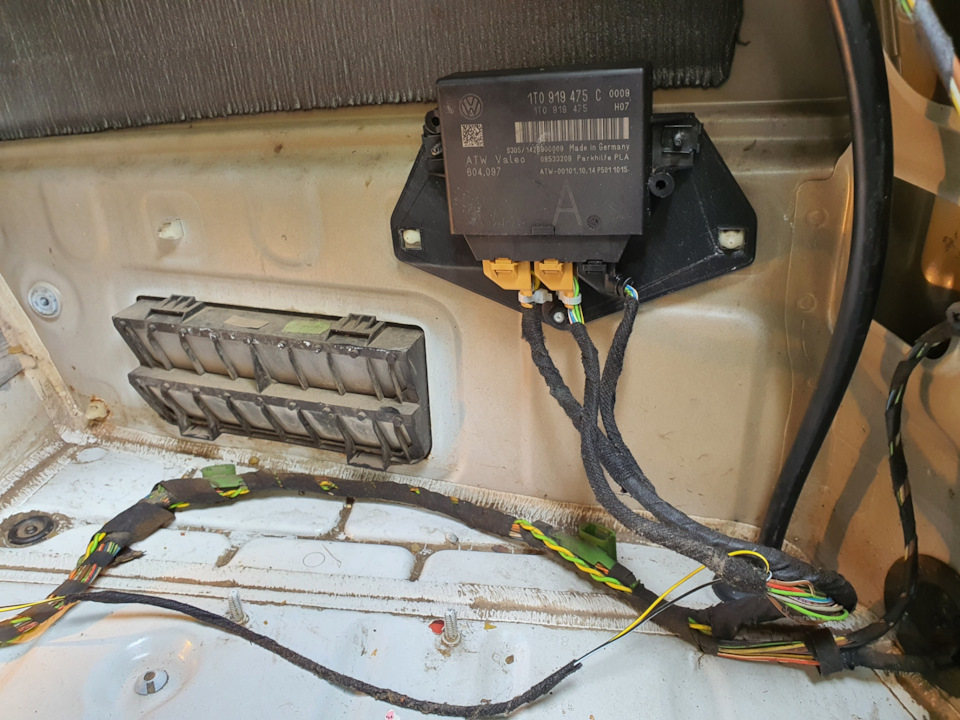 Кронштейн блока парктроника 3C5971502J своими руками — Volkswagen ...