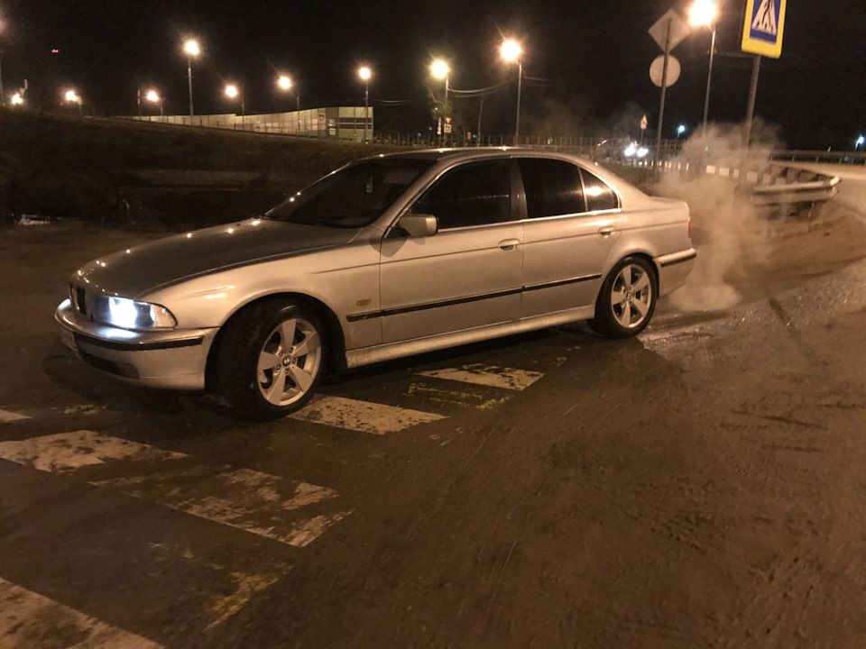Установка дисков на е39.R17.138 стиль. — BMW 5 series (E39), 2,5 л ...