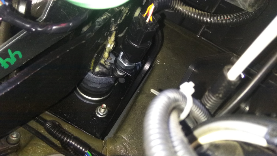 Замена датчика тормоза, регулировка клапанов, чистка дросселя. — Lada ...