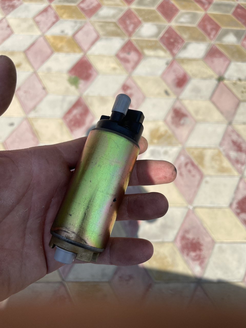 Старый насос оставил на запас — Toyota Celica (230)