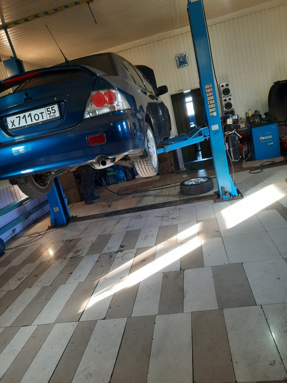 Замена сальников — Mitsubishi Lancer IX, 2 л., 2005 года | визит на ...