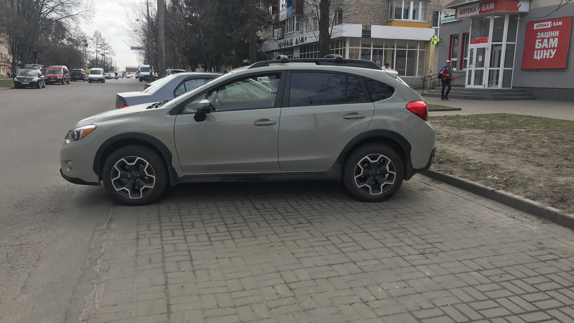 Subaru XV (1G) 2.0 бензиновый 2015 | Crosstrek Хаки на DRIVE2