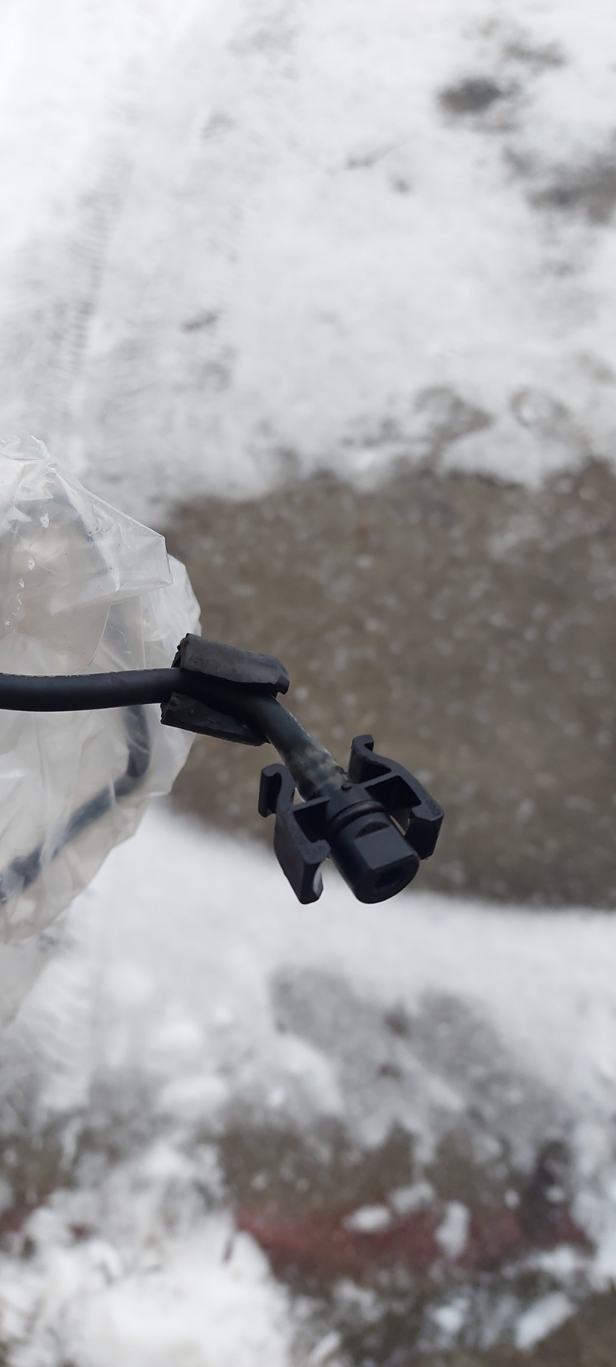 Поломка фитинга трубки ОЖ: Замена и результаты ремонта — Volvo V90 (2G ...