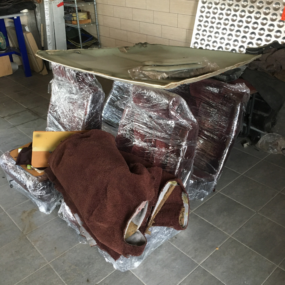 Оставлены на хранение — Toyota Crown (S120)