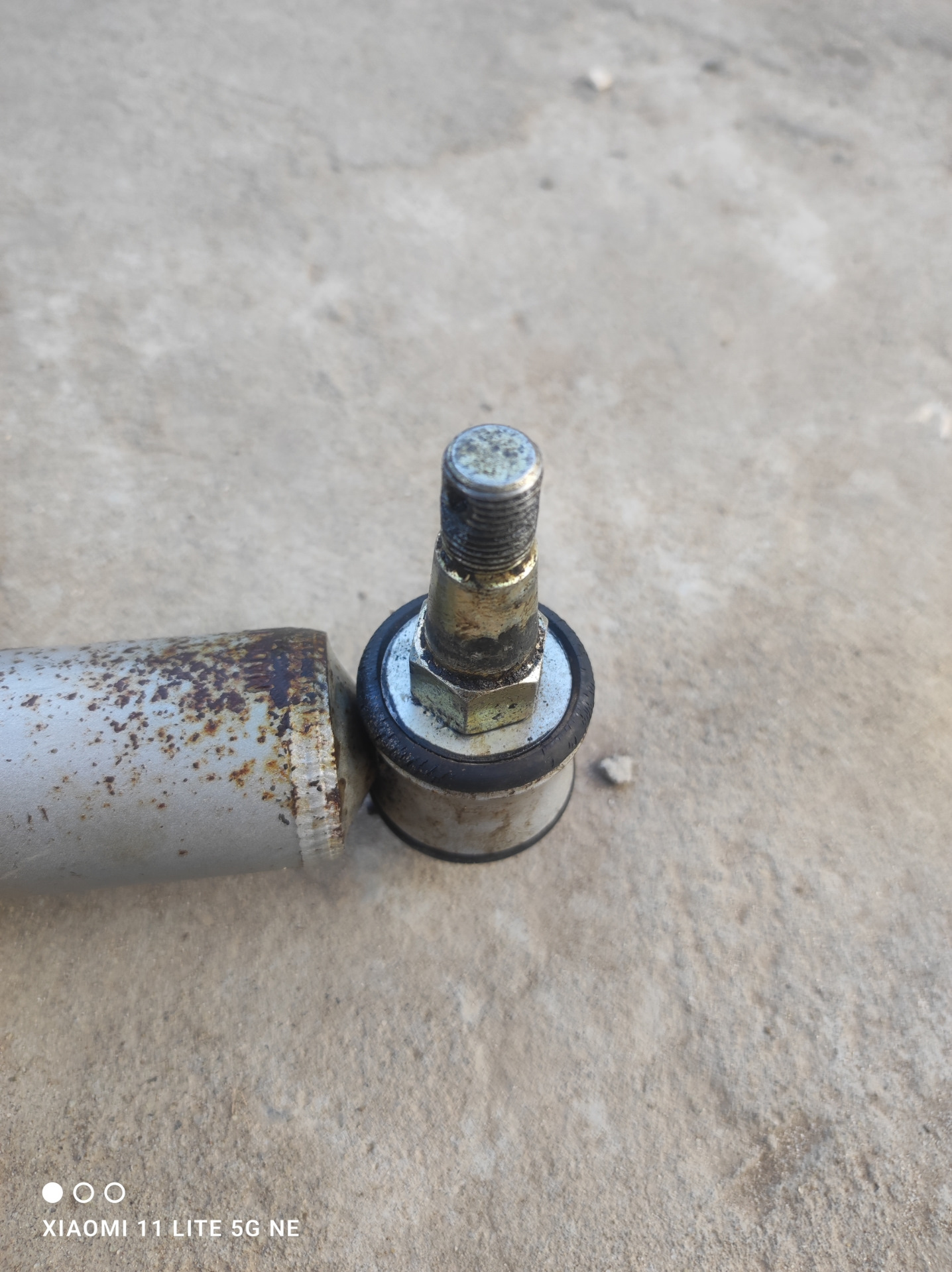 Замена рулевого демпфера grand Cherokee zj, Амортизатор от "нивы ...