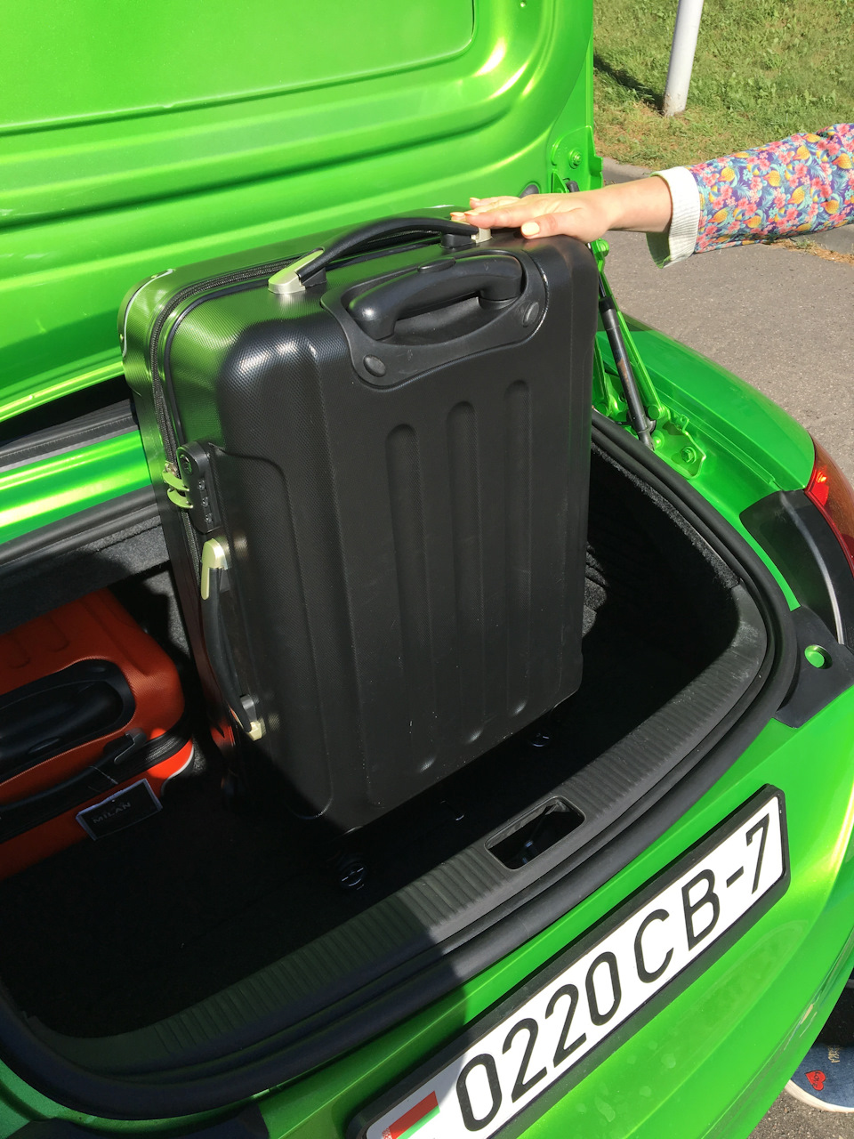 Сколько влазит в багажник TTS Roadster — Audi TTS, 2 л, 2008 года ...